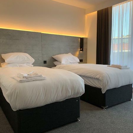 Motel Air Glasgow Airport Paisley Extérieur photo